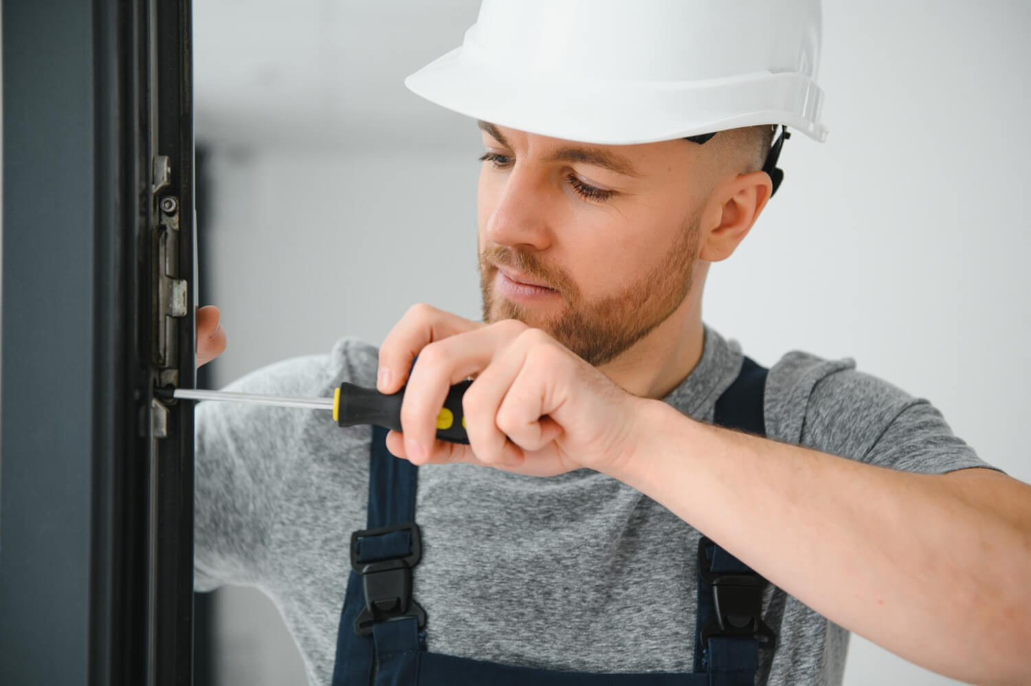 Emergency Locksmith expert